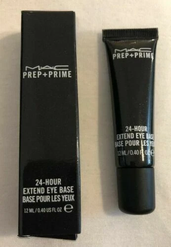 Bases y fijadores de sombras de ojos M·A·C