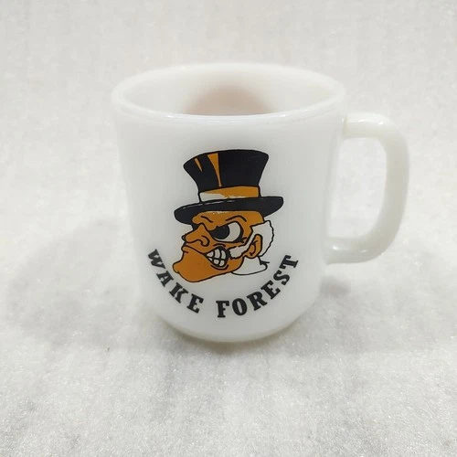 VTG Milk Glass Mug Wake Forest University Glasbake USA EUC Demon Deacons