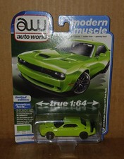 AUTO WORLD: "2019 Dodge Challenger R/T Scat Pack" Green Modern Muscle 1:64 NIP