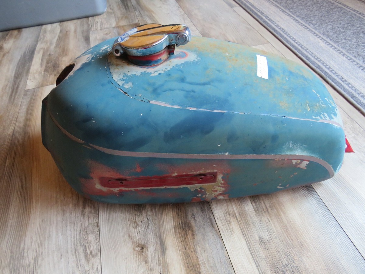Suzuki GT250 GT 250 Fuel Tank Gas Tank Petrol tank 1974 | eBay