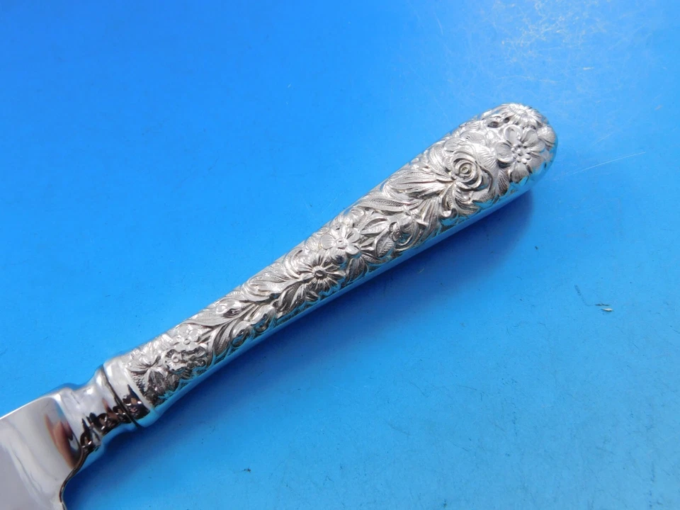 Cuchilla de queso de plata esterlina Repousse by Kirk HH con acero inoxidable personalizada 6 7/8" Foto 4 de 4