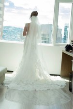 Allure Bridals Wedding Dress Size M, laced crystal beading with low back