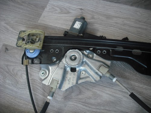2951582 20952453 VAUXHALL INSIGNIA WINDOW REGULATOR & MOTOR FRONT RIGHT - Picture 5 of 8