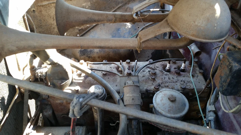 Camión Dodge vintage 1948 1949 1950 1951 1952 1953 bote de filtro de aceite mopar fabricante de equipos originales Foto 2 de 4