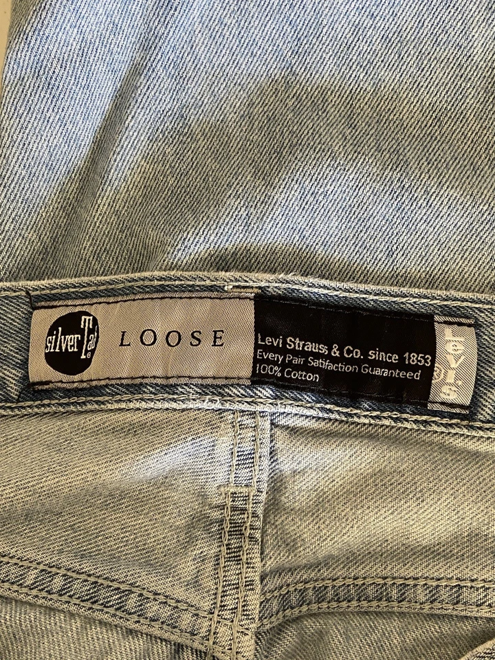 VTG Y2K Levi Strauss & Co Silver Tab Loose Fit Denim Jean Shorts Jorts Size 30 - Image 4 of 4