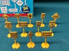 Plasticville 1405 Railroad and Street Signs in Original Box — photo 6