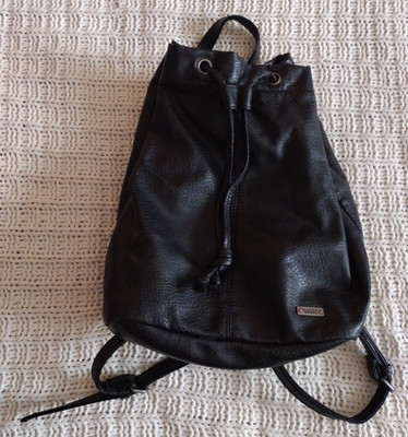 Vans Cinch 12'' Backpack Black Faux Leather Convertible Shoulder Bag *READ*
