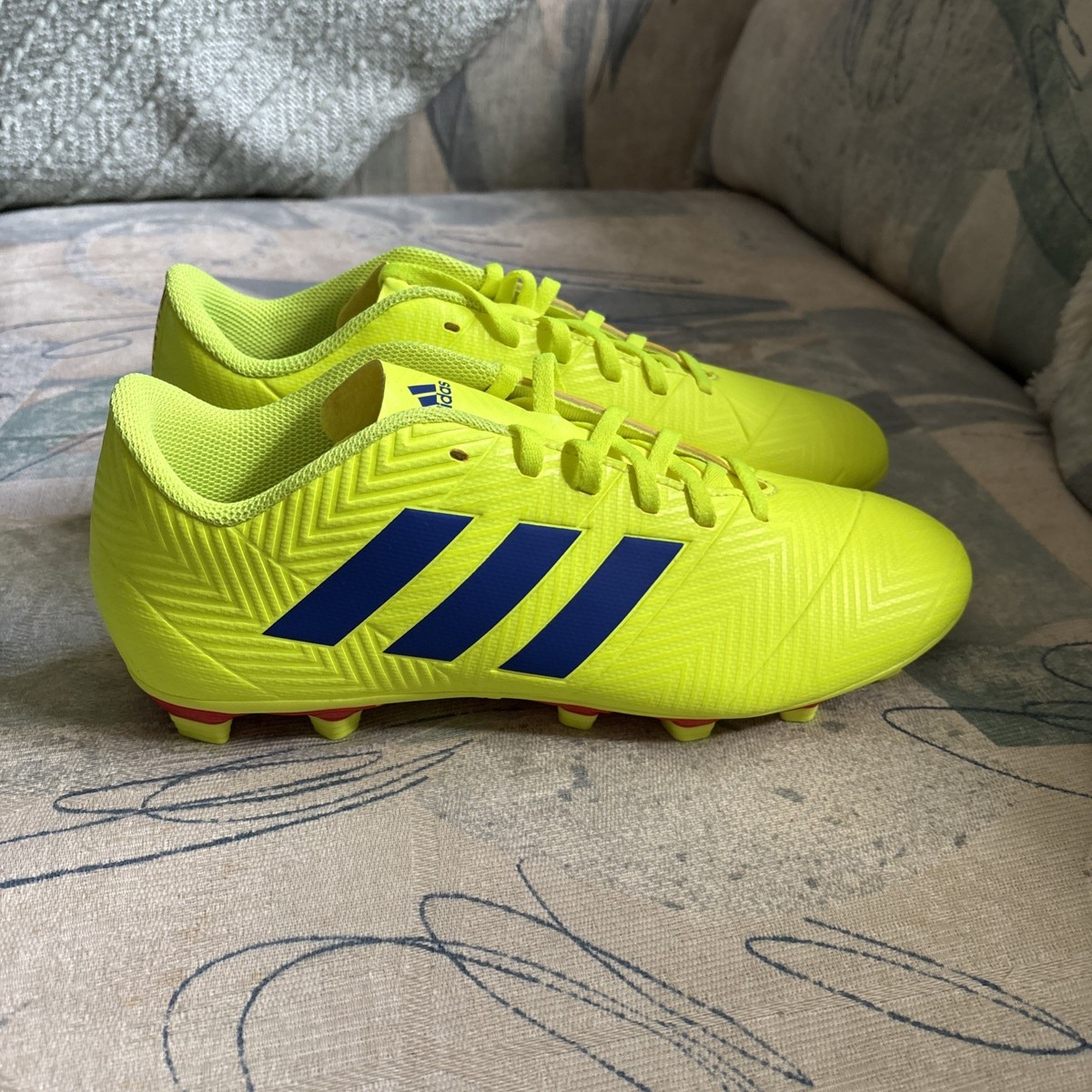 adidas Nemeziz 18.4 FxG Soccer Cleats BB9440 Mens Size 8 | eBay display picture 2