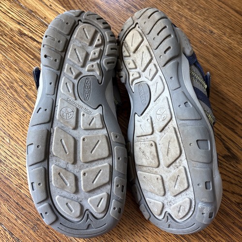 Keen Knotch Creek Closed-Toe Sandal Water Shoes Grey/Blue Youth 7 1026153 - Picture 6 of 7