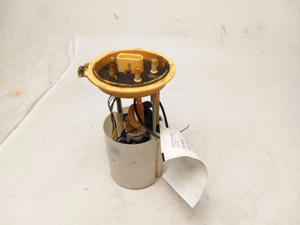 BOMBA DE COMBUSTIBLE compatible con AUDI A3 2010 - 2013 Foto 3 de 4