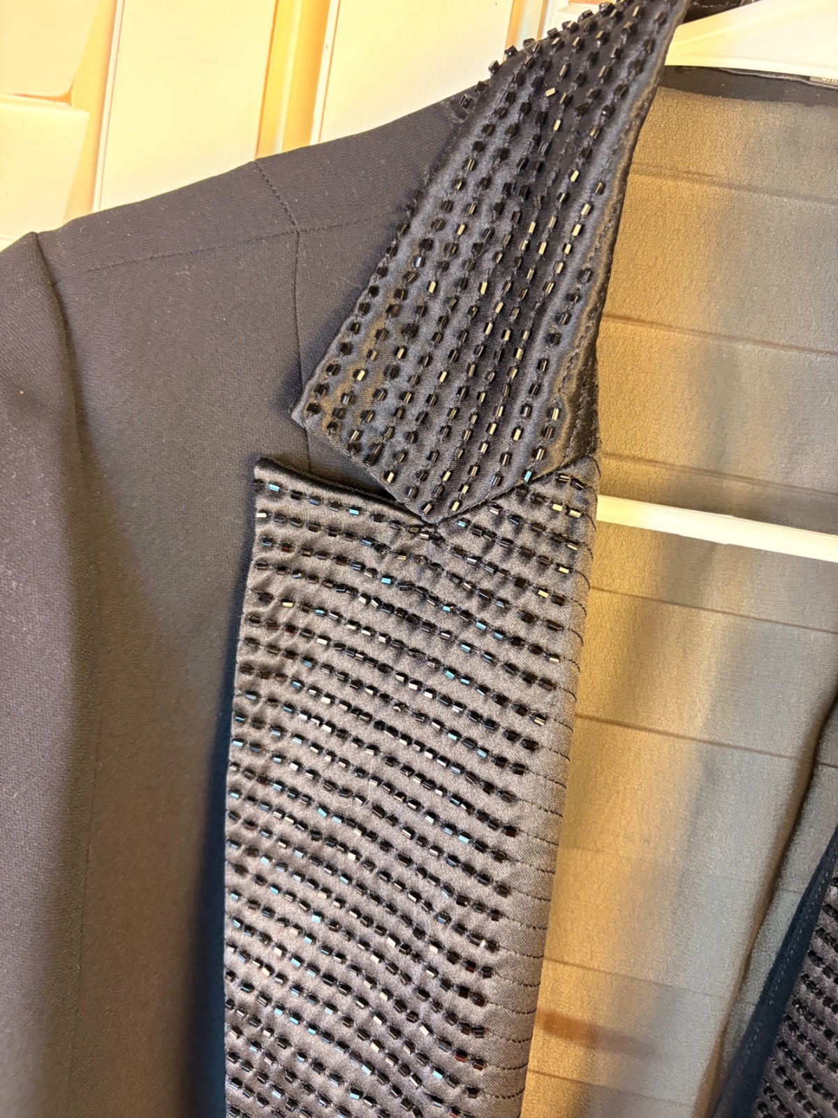 Sandra Darren women’s black sequin collar sheer V back blazer sz 12