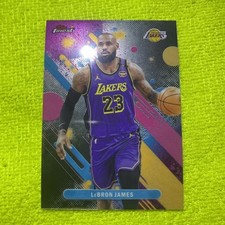 2025-26 Topps Finest - Common LeBron James #79 Refractor