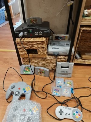 Nintendo Konsolen 64/Super Nintendo MarioKart/Diddikongracing/Super Mario U Mehr