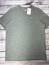 Nike The Nike Tee Men  s L Gray Crew Neck Short Sleeve Logo T-Shirt Cotton Blend