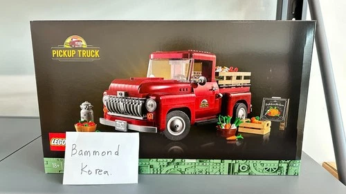 LEGO Icons 10290 Pickup Truck 1950s Vintage Set Collectible 1677pcs