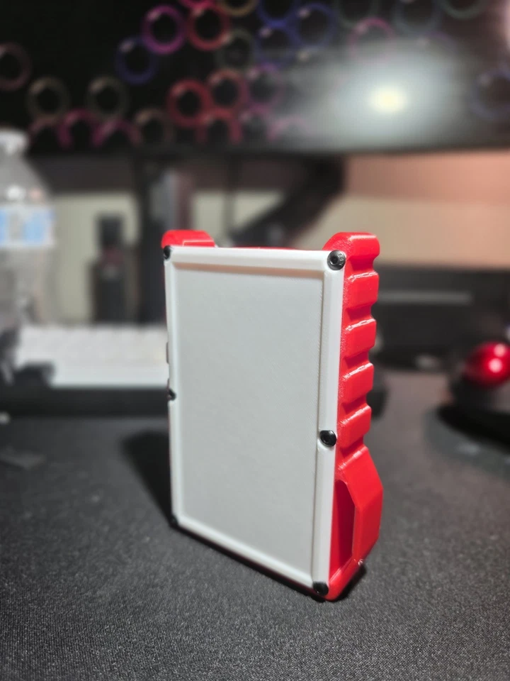 iPod 3th/4th Generation 10GB CASE Red and White. - Image 4 of 4