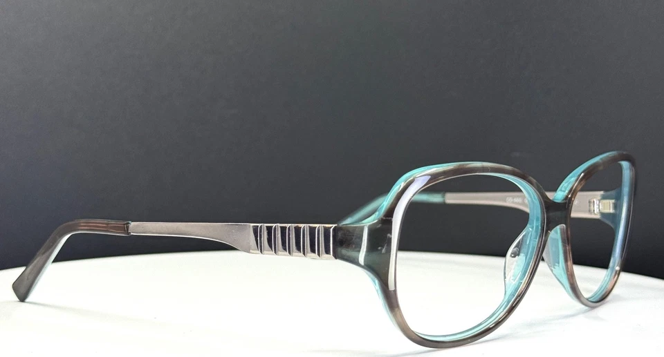 VTG CATHERINE DENEUVE CD-600 GRY-35 Womens Grey Glam Oval Eyeglasses FRAMES ONLY - Image 2 of 4