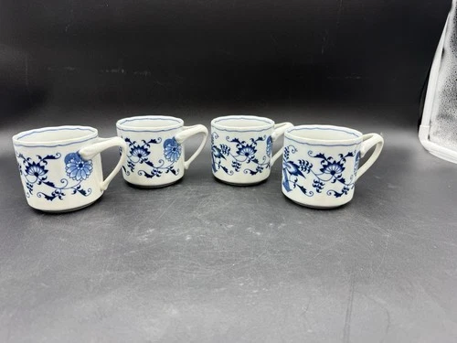 Set of 4 Blue Danube ~ Blue Onion ~ Mugs DISPLAYED ONLY!