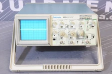 Tektronix 2201 Digital Storage Oscilloscope 20MHZ, 2 Ch, 10MS/s