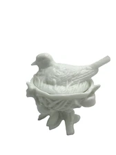 Vintage Westmoreland Milk Glass Dove Bird on Nest Footed Covered Candy Dish