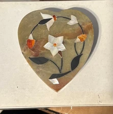 Flora Decorated Lid Soapstone Heart-Shaped Trinket Box Crowning Touch Collection