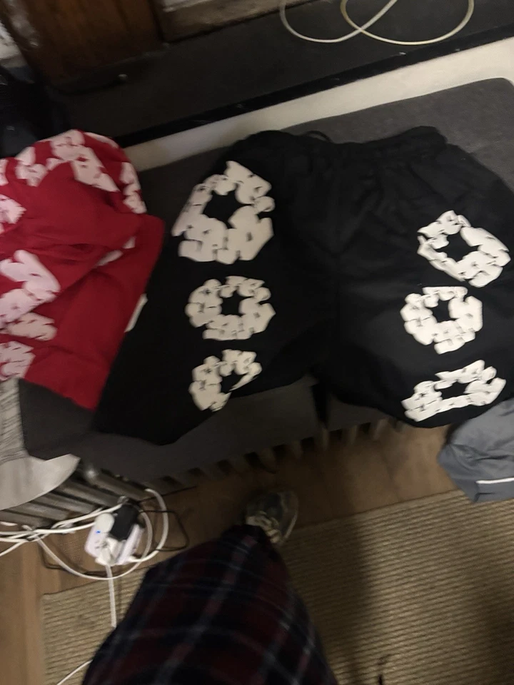 Shorts jeans Tears The Cotton Wreath preto (100% autêntico) tamanho médio - Imagem 2 de 3