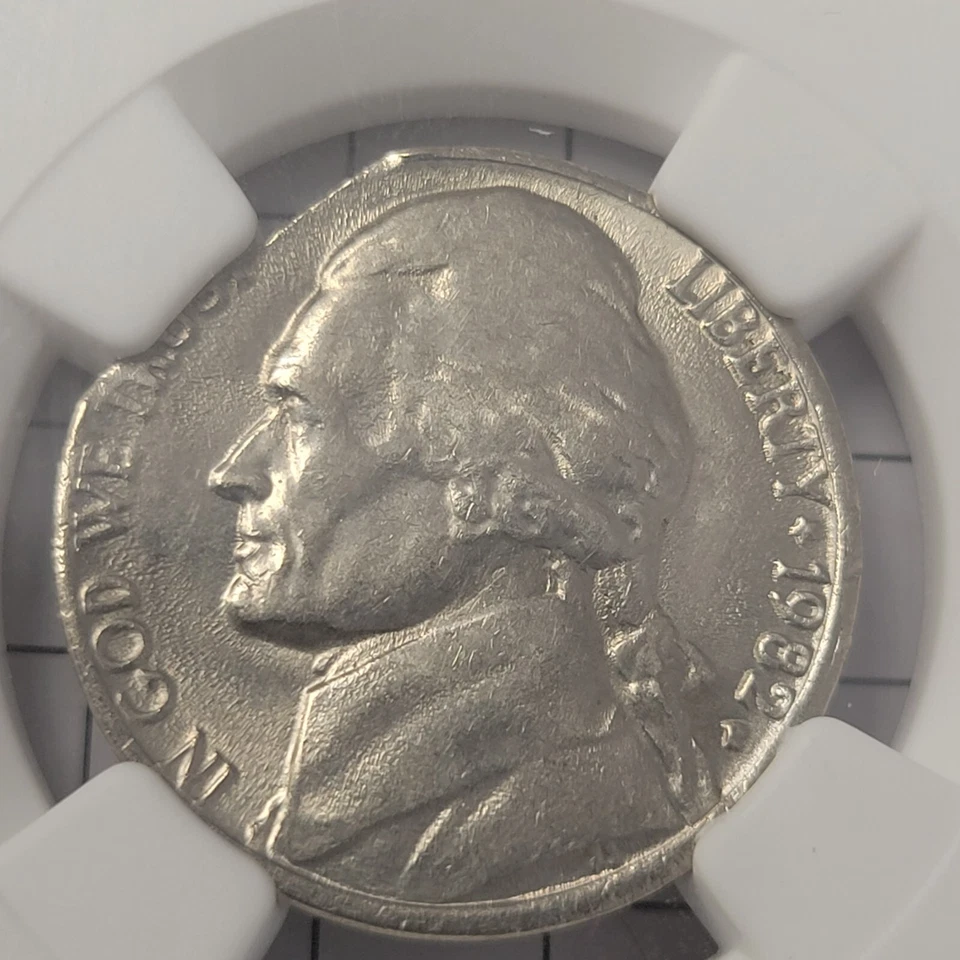 1982-P 5C Mint Error AU 58 NGC.  Jefferson Nickel. Straight Clip. - Image 3 of 4