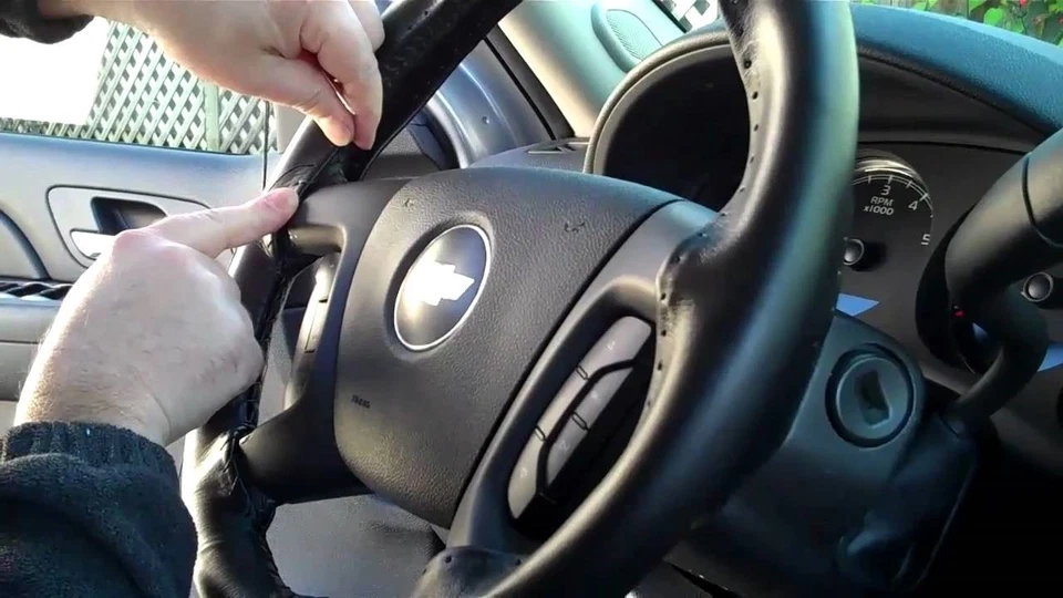 Leather Steering Wheel Covers for Mitsubishi Vehicles Genuine Cowhide Wheelskins - Image 3 of 4