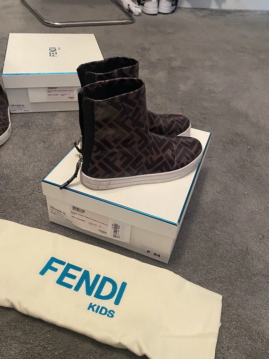 Kids store fendi boots