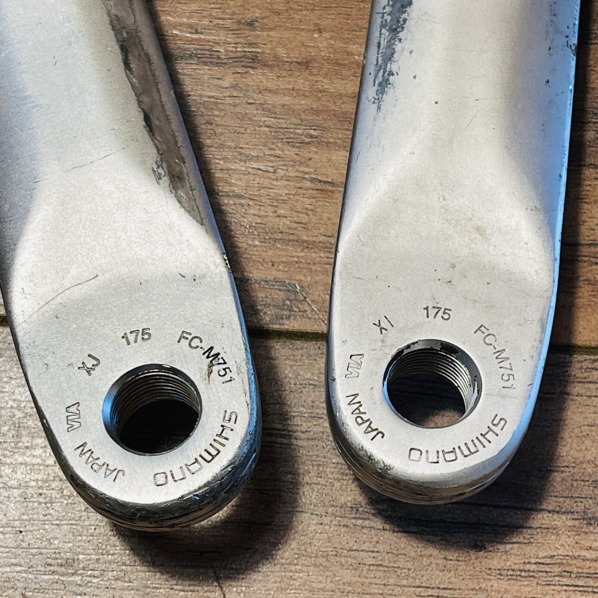 Shimano Deore XT FC-M751 Octalink V2 Crankset 175 / 22 32 44