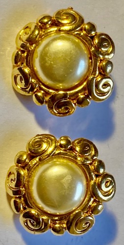 Boucles D'oreilles Clips Années 90 - Résine Rouge, Monture Dorée, Occasion TBE