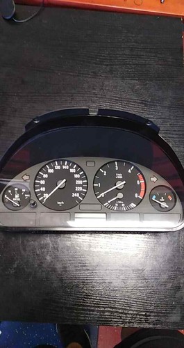 Tacho / Kombiinstrument BMW 5 E39 6211 6903800 110008735091