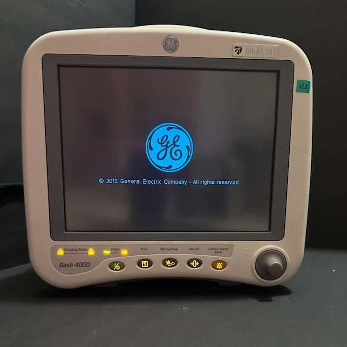 Monitor de paciente GE Dash 4000 con impresora y cable de alimentación Foto 3 de 4