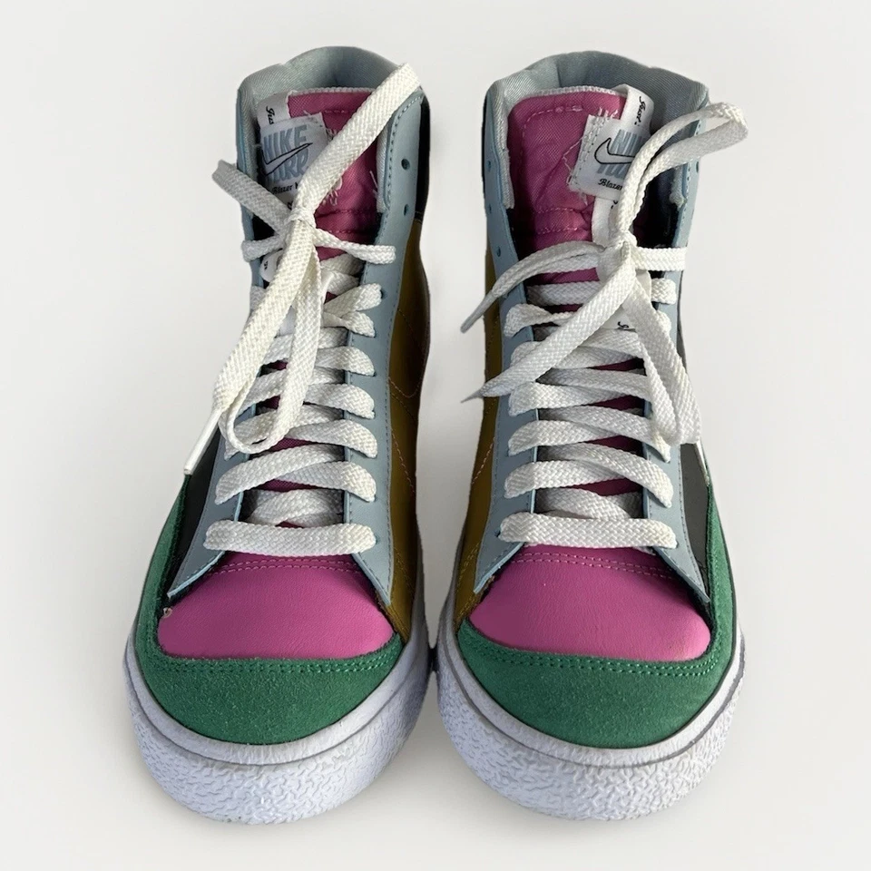 Nike FJ2952-001 Blazer Mid '77 SE D Hi Top Multicolor Zapatos Juveniles 6Y Para mujeres 7.5 Foto 3 de 4