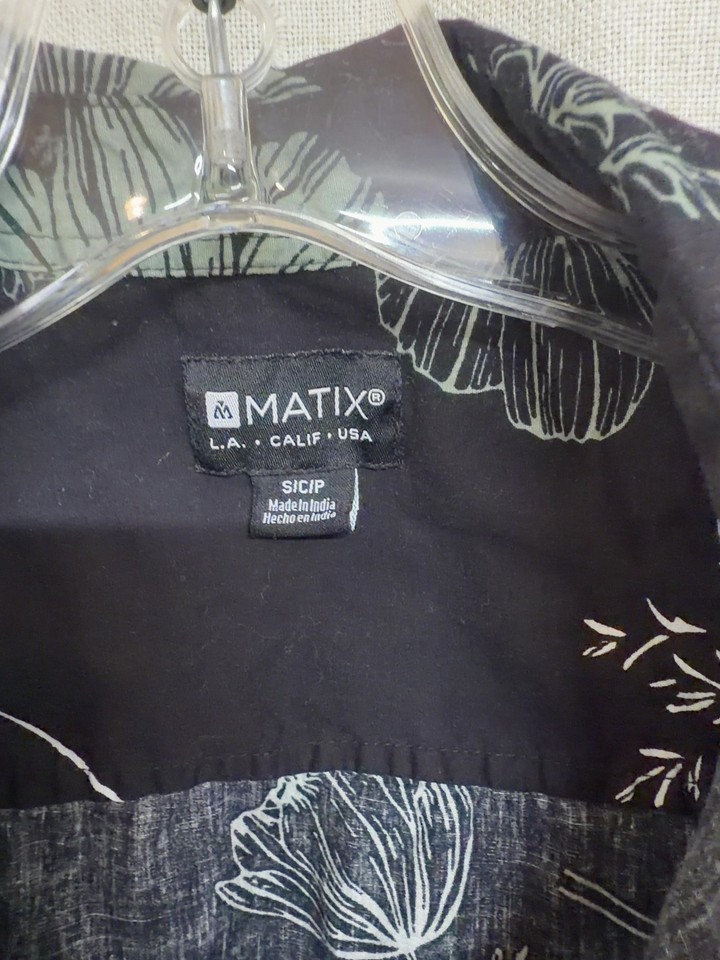 Matix Clothes MATIX Black Floral Button Down Hawaiian Shirt Short Sleeve Sz S LW | eBay