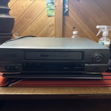 RCA VR552 VCR Plus 4 Head AccuSearch VHS Player Recorder no remote, Tested