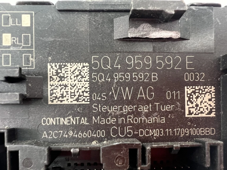 Centralina VW TOURAN 5T1 5Q0959592E 28222218 - Immagine 2 di 4
