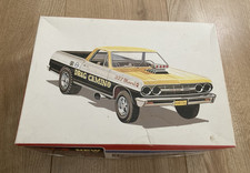AMT Model Kit 6062 - 1965 Chevelle El Camino Drag Camper - 1/25 - Pts Sealed