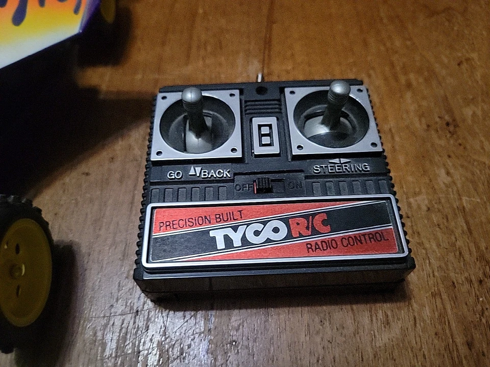 Vintage Tyco 49 Mhz MAXIMUM HEAT Burnout Race Car W/ Remote  - Image 2 of 4