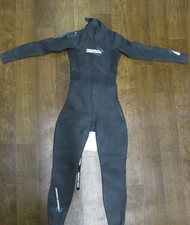 PROFILE DESIGN MARLIN FULL BACK IRONMAN TRIATHLON WET SUIT - WOMENS - MEDIUM