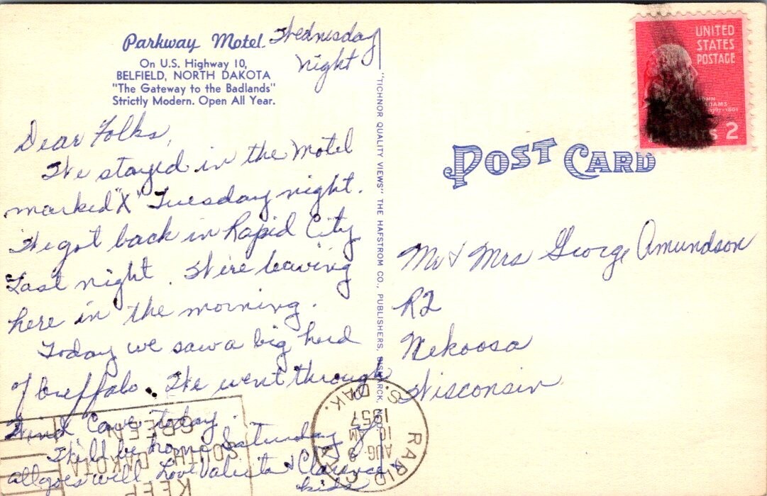 Postcard ND Belfield North Dakota Parkway Motel Texaco Gas Station A04