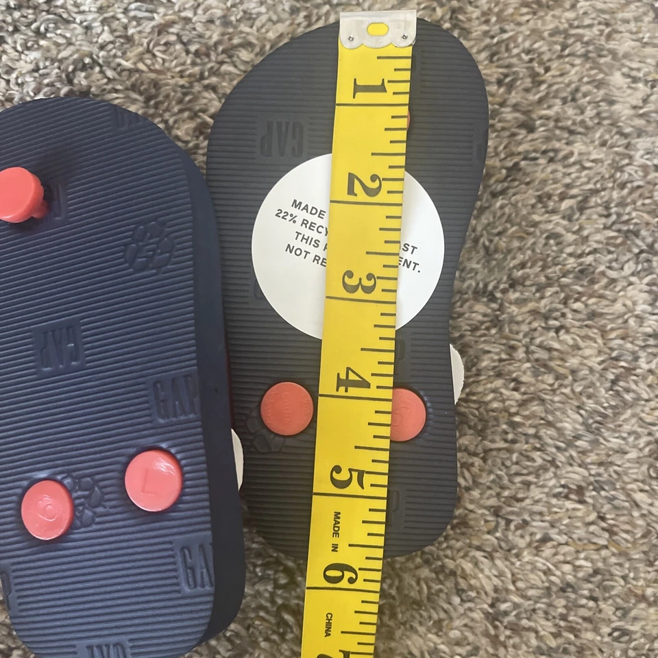 Baby Gap Octopus Print Flip Flops Size 5/6 - Image 2 of 3