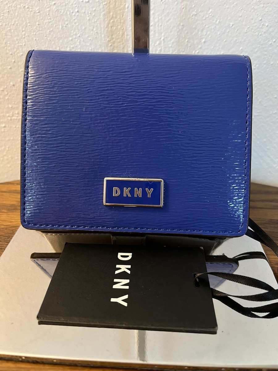 Dkny Gigi Leather Flat Wallet In Color Blue New