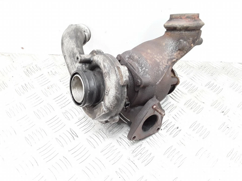 Peugeot 406 2002 LHD coupe 2.2d 98kw Turbo turbocharger - Image 4 of 4