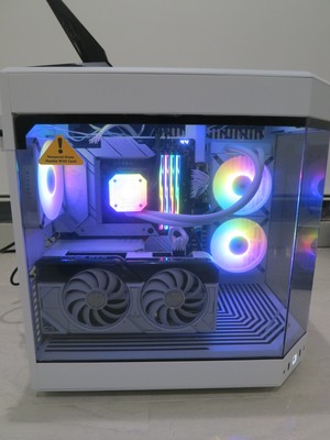 Custom Built Hyte Y60 PC i9-12900k MSI Z690 64GB DDR5 2TB 990 Pro 