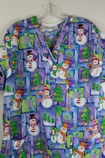 Peaches Uniforms Christmas Nurse Scrub Top Size Large Snowmen Christmas Trees