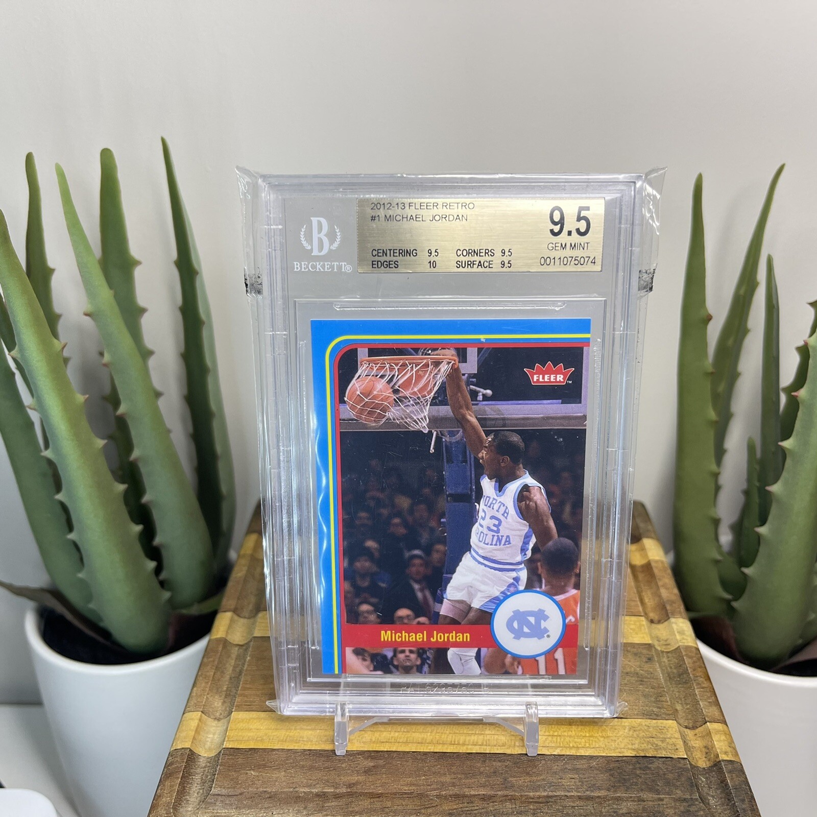 2012-13 Fleer Retro Michael Jordan #1 North Carolina BGS Gem Mint 9.5 Bulls Vtg