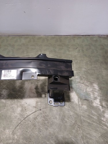 760807109B traversa anteriore per VOLKSWAGEN TOUAREG CR7 (04/18) 3.0 2018 Usato - Foto 2 di 8