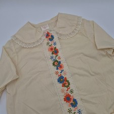 Vintage Big K Floral Embroidered House Dress Cream Lace Trim Duster USA Made L