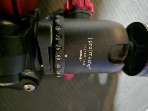 ProMaster SP528 SPECIALIST Tripod with SPH45P Ball Head + Z Flex Q-release Plate - Picture 4 of 5